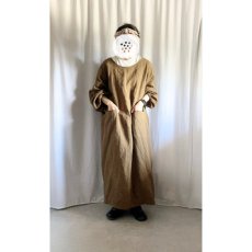 画像1: リネン割烹着(オリーブ） (1)