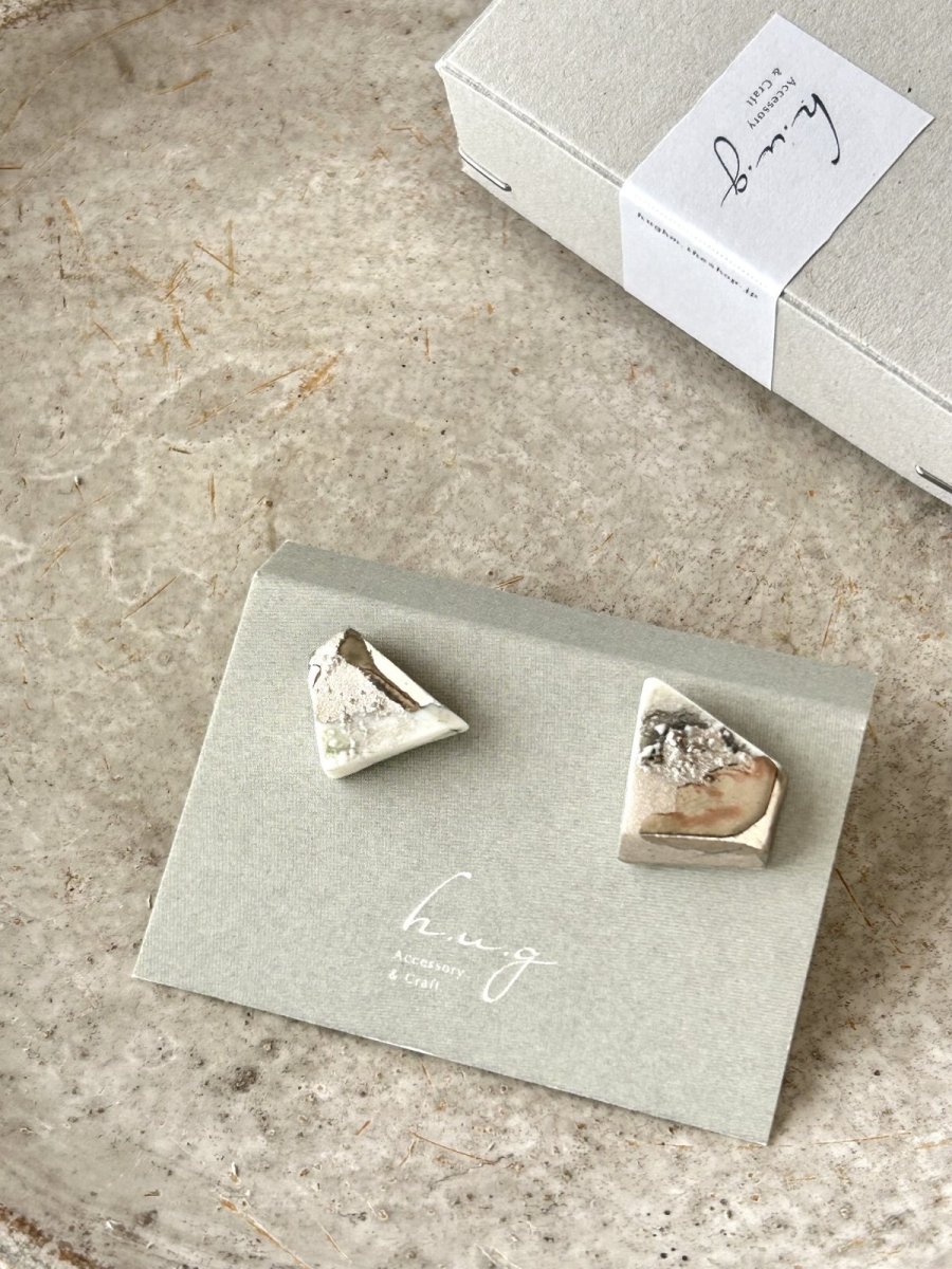 画像1: 陶磁器　ピアス (1)